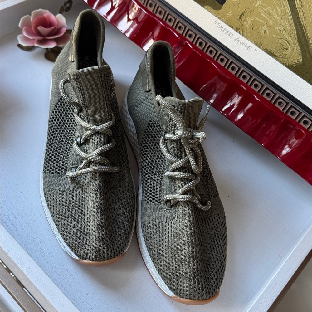 URBAN SPORT Olive Green Women's Sneakers